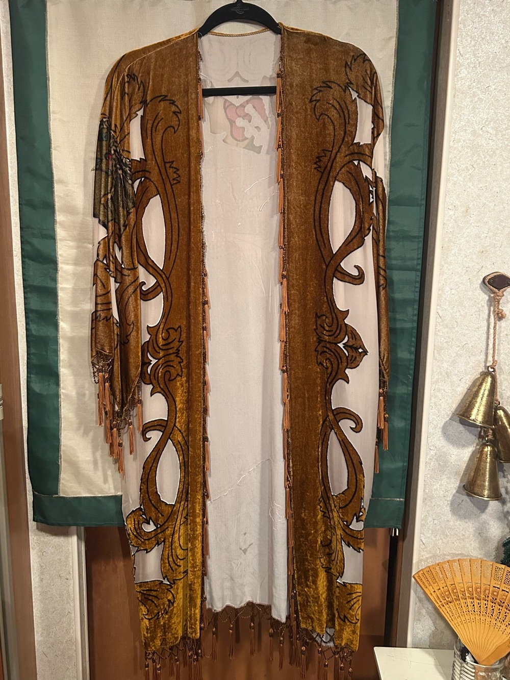 “SoHo” Velvet fringe robe
